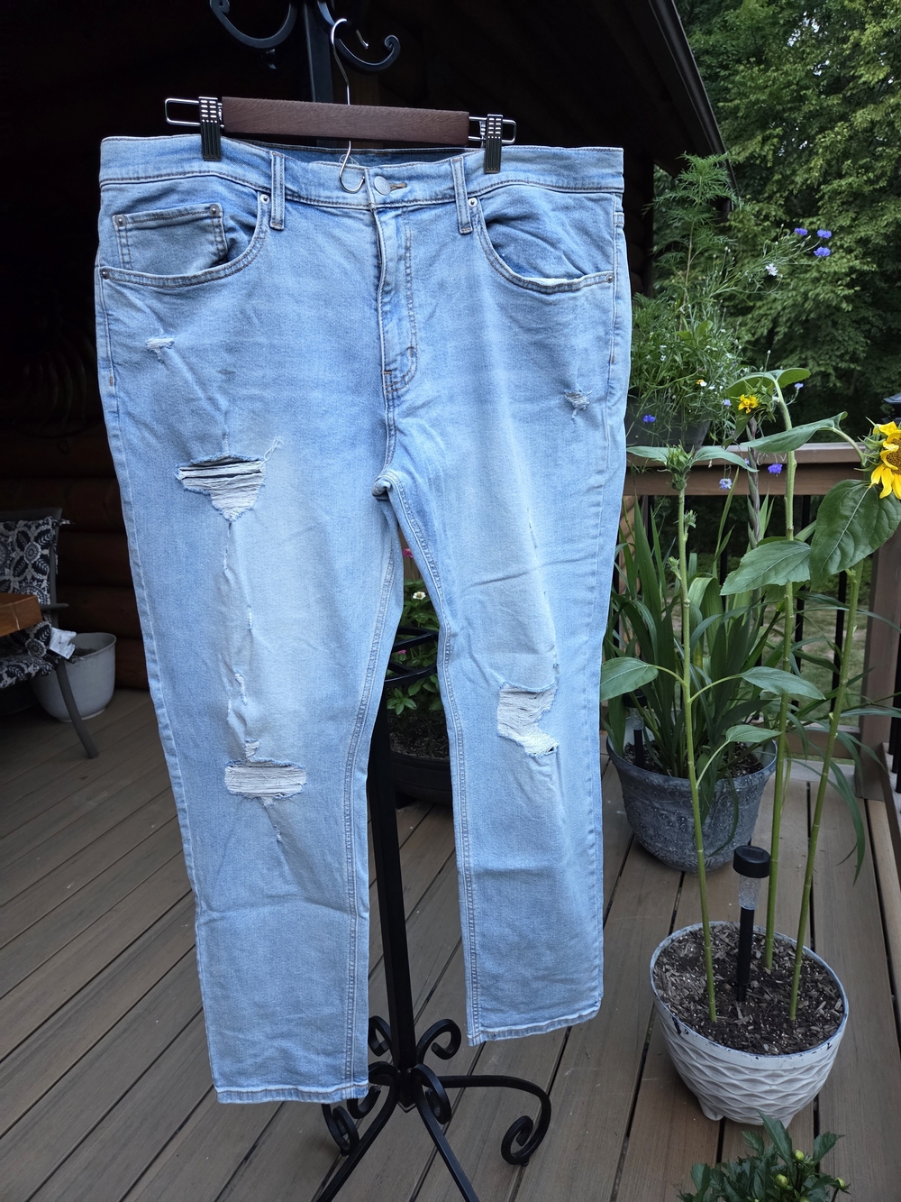 Mens Original Use Light Wash Distressed Relaxed Jeans